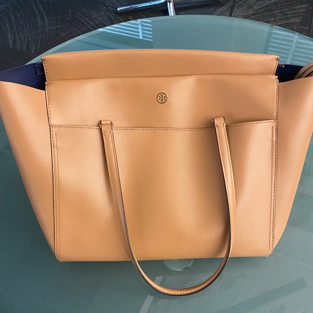 Tory Burch Robinson Parker Tote Tan Cardamom Leather